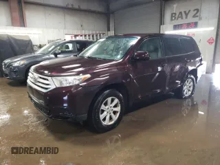 2013 Toyota Highlander z VIN 5TDZK3EH7DS103470, wystawiony jako Copart lot #48375955 z przebiegiem 233 361 mil mil oraz Szkoda całkowita • Salvage title. Historia ofert i sprzedaży dostępna na DreamBid. Obrazek 1.