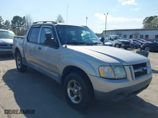 2004 Ford Explorer Sport Trac XLS with VIN 1FMZU77K74UA28903, listed as a IAAI auction lot 41891563 with 186,399 mi miles. Bid and sale history available at carsss.com. Image 1.