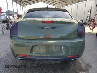 2019 Chrysler 300 with VIN 2C3CCAGGXKH542707, listed as a Copart auction lot 53305045 with 111,657 mi miles and Clean Title. Bid and sale history available at carsss.com. Image 6.