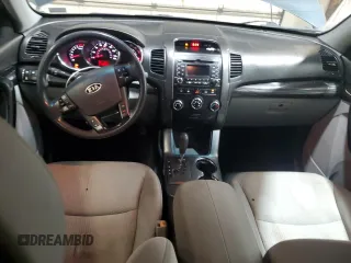 2011 Kia Sorento LX with VIN 5XYKTCA19BG023976, listed as a Copart auction lot 50568725 with 189,568 mi miles and Clean Title. Bid and sale history available at DreamBid. Image 8.