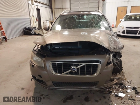 2008 Volvo V70 with VIN YV1BW982681036888, listed as a IAAI auction lot 41568717 with Not Provided miles and . Bid and sale history available at DreamBid. Image 11.
