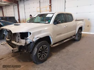 2020 Toyota Tacoma 4WD SR5 with VIN 3TMCZ5AN5LM362756, listed as a IAAI auction lot 41434387 with 42,971 mi miles. Bid and sale history available at carsss.com. Image 19.