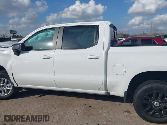 2024 Chevrolet Silverado 1500 RST with VIN 1GCUDEED5RZ182527, listed as a IAAI auction lot 41507061 with 5,169 mi miles. Bid and sale history available at carsss.com. Image 15.
