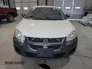 2004 Dodge Stratus SXT z VIN 1B3EL46X14N225224, wystawiony jako Copart lot #76090114 z przebiegiem 225 728 mil mil oraz Szkoda całkowita • Salvage title. Historia ofert i sprzedaży dostępna na DreamBid. Obrazek 5.