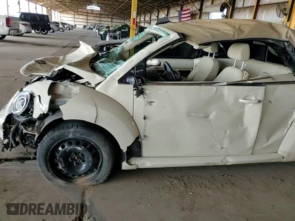 2007 Volkswagen Beetle with VIN 3VWSG31Y47M420763, listed as a Copart auction lot 61287725 with 55,238 mi miles and Salvage title. Bid and sale history available at DreamBid. Image 13.