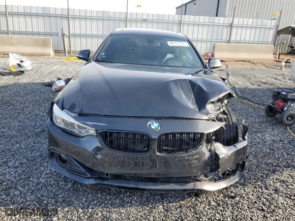 2017 BMW 4 Series 430i with VIN WBA4F7C5XHG786924, listed as a Copart auction lot 86157594 with 0 mi miles and Salvage Title. Bid and sale history available at carsss.com. Image 5.