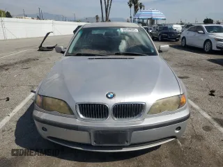2002 BMW 3 Series 325i with VIN WBAEV33402KL76354, listed as a Copart auction lot 48049005 with 75,532 mi miles and Salvage Title. Bid and sale history available at carsss.com. Image 5.