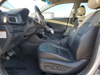 2019 Kia Niro Touring with VIN KNDCE3LC9K5215999, listed as a Copart auction lot 84847314 with 95,880 mi miles and Salvage Title. Bid and sale history available at carsss.com. Image 7.