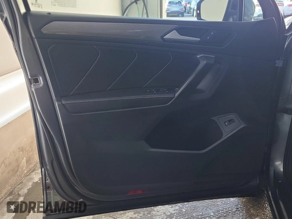 2024 Volkswagen Tiguan SE with VIN 3VV3B7AX8RM107014, listed as a IAAI auction lot 42734341 with 27,789 mi miles and . Bid and sale history available at DreamBid. Image 23.