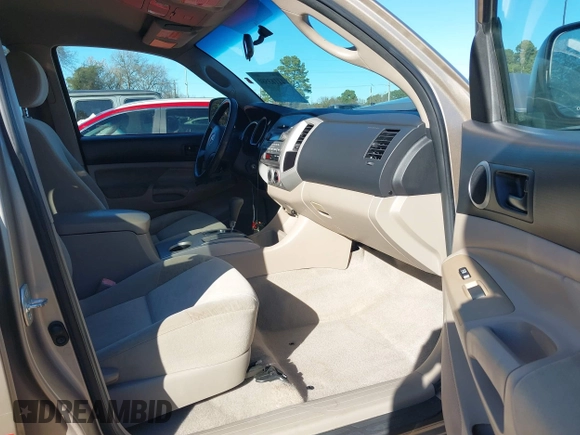 2008 Toyota Tacoma PreRunner with VIN 5TEJU62N78Z509695, listed as a IAAI auction lot 41163580 with 195,659 mi miles. Bid and sale history available at carsss.com. Image 5.