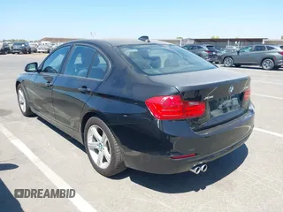 2015 BMW 3 Series 328i xDrive с VIN WBA3B5C55FF961143, выставлен на аукционе IAAI как лот 42561041 с пробегом 61 624 миль миль и . История ставок и продаж доступна на DreamBid. Изображение 3.