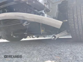 2018 Tesla Model 3 Long Range Battery z VIN 5YJ3E1EA2JF039262, wystawiony jako IAAI lot #42463443 z przebiegiem 77 482 mil mil oraz . Historia ofert i sprzedaży dostępna na DreamBid. Obrazek 20.