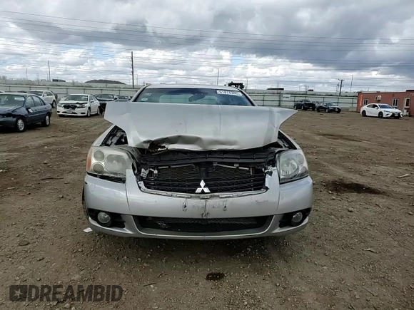 2009 Mitsubishi Galant ES z VIN 4A3AB36F59E031768, wystawiony jako Copart lot #51874305 z przebiegiem 141 638 mil mil oraz Szkoda całkowita • Salvage title. Historia ofert i sprzedaży dostępna na DreamBid. Obrazek 10.