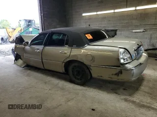 2004 Lincoln Town Car Signature z VIN 1LNHM81W84Y622082, wystawiony jako Copart lot #58953375 z przebiegiem Nie podano mil oraz Szkoda całkowita • Salvage title. Historia ofert i sprzedaży dostępna na DreamBid. Obrazek 2.