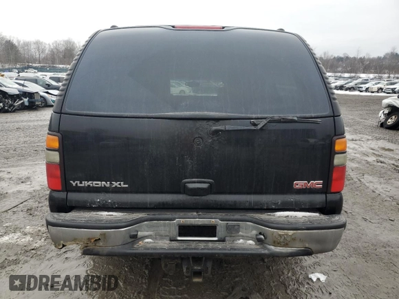 2005 GMC Yukon XL SLT with VIN 3GKFK16Z75G227760, listed as a Copart auction lot 44544015 with 204,858 mi miles and Salvage Title. Bid and sale history available at carsss.com. Image 6.