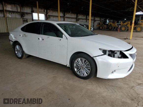 2015 Lexus ES 330 with VIN JTHBK1GGXF2196911, listed as a Copart auction lot 43088285 with 84,437 mi miles and Salvage Title. Bid and sale history available at DreamBid. Image 4.