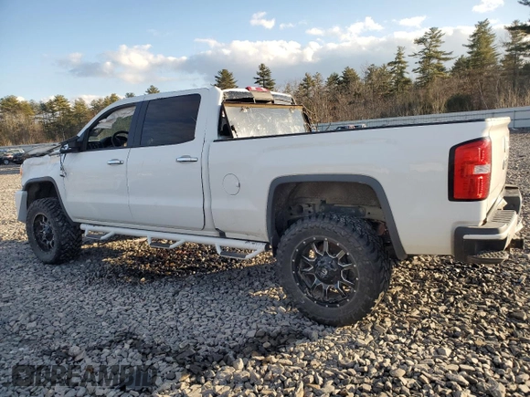 2019 GMC Sierra 2500HD Denali with VIN 1GT12SEY2KF132248, listed as a Copart auction lot 84638294 with 89,115 mi miles and Salvage Title. Bid and sale history available at carsss.com. Image 2.
