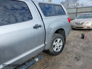 2008 Toyota Tundra 4WD Truck with VIN 5TBDV541X8S504933, listed as a IAAI auction lot 41661167 with 162,643 mi miles. Bid and sale history available at carsss.com. Image 6.