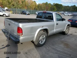 2004 Dodge Dakota with VIN 1D7FL16K24S621269, listed as a Copart auction lot 75284304 with 0 mi miles and Salvage Title. Bid and sale history available at carsss.com. Image 3.