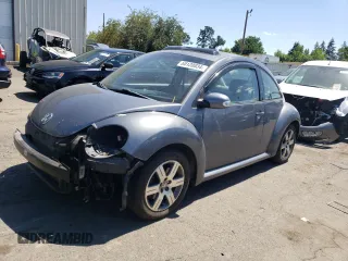 2006 Volkswagen New Beetle Coupe with VIN 3VWRW31C46M412666, listed as a Copart auction lot 60120834 with 161,550 mi miles and Salvage Title. Bid and sale history available at carsss.com. Image 1.