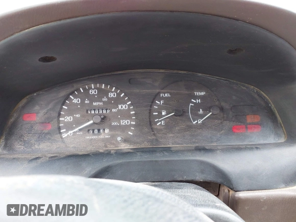 1998 Nissan Sentra XE z VIN 1N4AB41D3WC710739, wystawiony jako IAAI lot #42283426 z przebiegiem 180 392 mil mil oraz . Historia ofert i sprzedaży dostępna na DreamBid. Obrazek 7.
