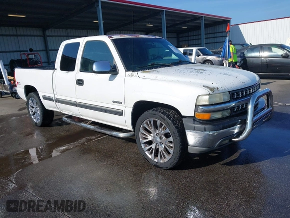 2002 Chevrolet Silverado 1500 LT with VIN 2GCEK19T421294092, listed as a IAAI auction lot 42149597 with 310,350 mi miles. Bid and sale history available at carsss.com. Image 1.