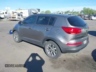 2016 Kia Sportage LX with VIN KNDPBCAC9G7840928, listed as a IAAI auction lot 42096987 with 211,548 mi miles and . Bid and sale history available at carsss.com. Image 3.