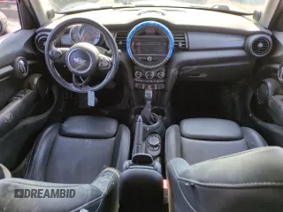 2015 MINI Hardtop 4 Door with VIN WMWXS5C51FT827202, listed as a Copart auction lot 59226065 with 130,647 mi miles and Salvage title. Bid and sale history available at DreamBid. Image 8.