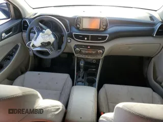2021 Hyundai Tucson Value z VIN KM8J33A4XMU318040, wystawiony jako Copart lot #52722405 z przebiegiem Nie podano mil oraz Szkoda całkowita • Salvage title. Historia ofert i sprzedaży dostępna na DreamBid. Obrazek 8.