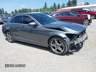 2018 Mercedes-Benz C 300 z VIN 55SWF4KB8JU237139, wystawiony jako IAAI lot #42500621 z przebiegiem 78 647 mil mil oraz . Historia ofert i sprzedaży dostępna na DreamBid. Obrazek 1.