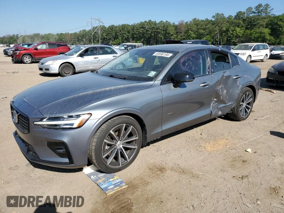 2021 Volvo S60 Momentum with VIN 7JR102FZ8MG112999, listed as a Copart auction lot 49596194 with 58,924 mi miles. Bid and sale history available at carsss.com. Image 1.