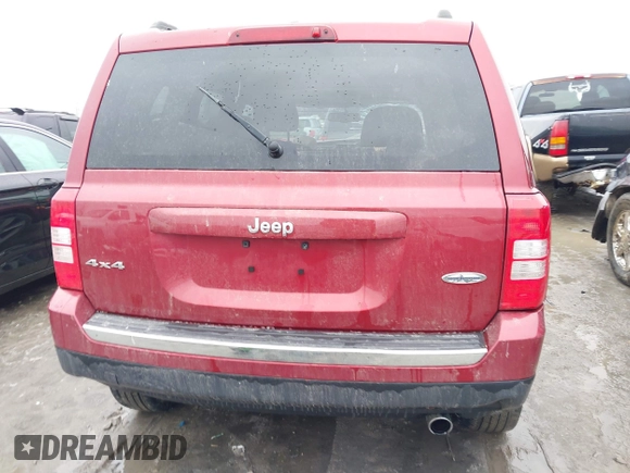 2016 Jeep Patriot Latitude with VIN 1C4NJRFB8GD737806, listed as a IAAI auction lot 41509880 with 87,111 mi miles. Bid and sale history available at carsss.com. Image 17.