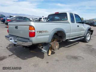 2004 Toyota Tacoma with VIN 5TEWN72N34Z326832, listed as a IAAI auction lot 41798877 with 280,561 mi miles. Bid and sale history available at carsss.com. Image 4.