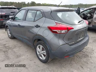2020 Nissan Kicks S z VIN 3N1CP5BV9LL530914, wystawiony jako IAAI lot #41963479 z przebiegiem 93 062 mil mil oraz . Historia ofert i sprzedaży dostępna na DreamBid. Obrazek 3.