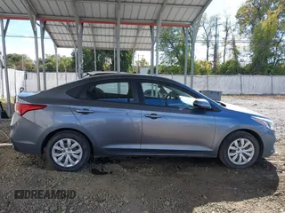2019 Hyundai Accent SE with VIN 3KPC24A34KE087144, listed as a IAAI auction lot 40611683 with 86,276 mi miles. Bid and sale history available at carsss.com. Image 13.