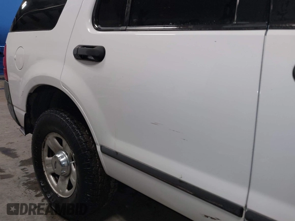 2004 Ford Explorer XLS z VIN 1FMZU72K14ZB03010, wystawiony jako IAAI lot #41240957 z przebiegiem 185 144 mil mil oraz . Historia ofert i sprzedaży dostępna na DreamBid. Obrazek 6.