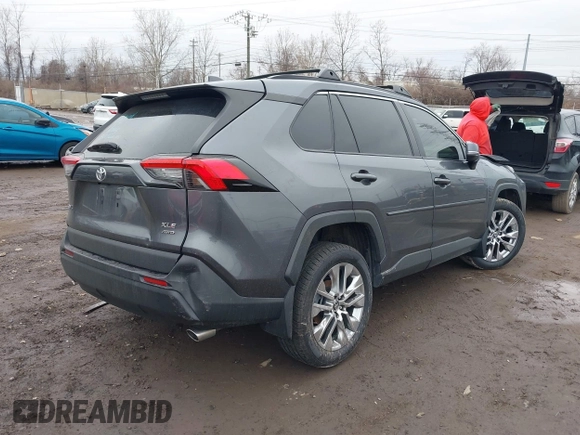 2021 Toyota RAV4 XLE Premium с VIN 2T3A1RFV4MC184144, выставлен на аукционе IAAI как лот 41541562 с пробегом 76 326 миль миль и . История ставок и продаж доступна на DreamBid. Изображение 4.