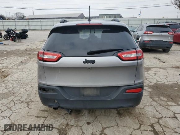 2018 Jeep Cherokee Latitude Tech Connect z VIN 1C4PJLCB7JD557234, wystawiony jako Copart lot #50689405 z przebiegiem 85 973 mil mil oraz Nie do naprawy • Non repairable. Historia ofert i sprzedaży dostępna na DreamBid. Obrazek 6.