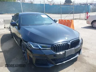 2022 BMW 5 Series 530i z VIN WBA53BH07NWX62224, wystawiony jako IAAI lot #42348984 z przebiegiem 120 937 mil mil oraz . Historia ofert i sprzedaży dostępna na DreamBid. Obrazek 1.