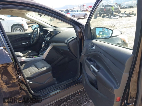 2013 Ford Escape SEL with VIN 1FMCU9H93DUB56102, listed as a IAAI auction lot 41809309 with 60,498 mi miles. Bid and sale history available at carsss.com. Image 5.