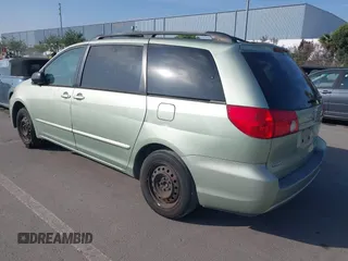 2008 Toyota Sienna with VIN 5TDZK23C18S150789, listed as a IAAI auction lot 42228393 with 113,546 mi miles and . Bid and sale history available at DreamBid. Image 3.