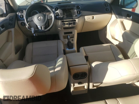 2016 Volkswagen Tiguan SE with VIN WVGBV7AX8GW029781, listed as a Copart auction lot 50786455 with 156,097 mi miles and Clean Title. Bid and sale history available at DreamBid. Image 8.