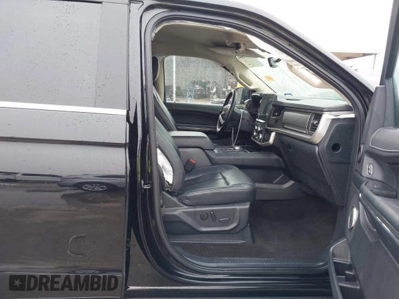 2023 Ford Expedition XLT with VIN 1FMJU1H86PEA14891, listed as a IAAI auction lot 41514898 with 56,592 mi miles. Bid and sale history available at carsss.com. Image 5.