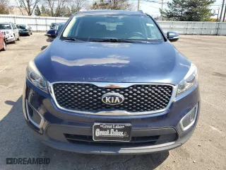 2018 Kia Sorento L with VIN 5XYPG4A38JG395647, listed as a Copart auction lot 52682345 with 123,831 mi miles and Clean Title. Bid and sale history available at carsss.com. Image 5.