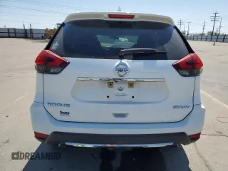 2017 Nissan Rogue SV с VIN KNMAT2MV3HP591375, выставлен на аукционе Copart как лот 55162555 с пробегом 40 192 миль миль и Списание • Salvage title. История ставок и продаж доступна на DreamBid. Изображение 6.