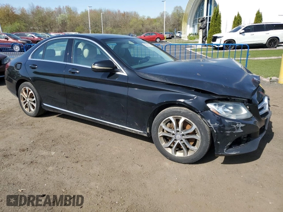 2016 Mercedes-Benz C 300 Luxury with VIN 55SWF4KB2GU110783, listed as a Copart auction lot 55200175 with 137,555 mi miles and Clean Title. Bid and sale history available at carsss.com. Image 4.
