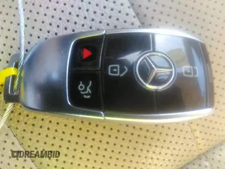 2019 Mercedes-Benz E-Class E 450 with VIN WDD1K6HB6KF082992, listed as a IAAI auction lot 32447280 with 0 mi miles. Bid and sale history available at carsss.com. Image 11.