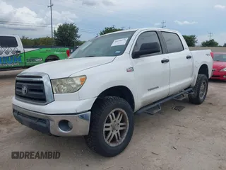 2012 Toyota Tundra 4WD Truck with VIN 5TFDW5F19CX250264, listed as a IAAI auction lot 40190175 with 267,549 mi miles. Bid and sale history available at carsss.com. Image 18.