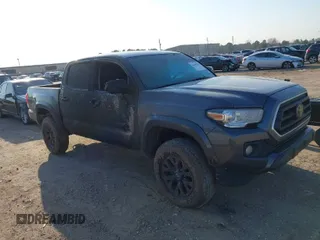 2021 Toyota Tacoma 4WD SR with VIN 5TFCZ5AN3MX272033, listed as a IAAI auction lot 41689129 with 1 mi miles. Bid and sale history available at carsss.com. Image 1.