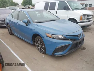 2023 Toyota Camry SE with VIN 4T1G11AK3PU172927, listed as a IAAI auction lot 42121535 with 47,757 mi miles. Bid and sale history available at carsss.com. Image 1.